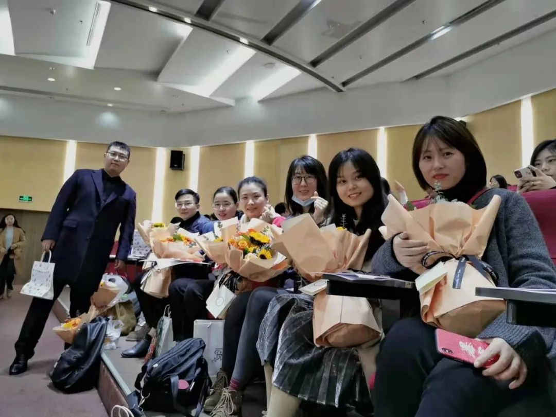 用相亲文案拿到提面优秀?!我的同济MBA上岸攻略是... 用相亲文案拿到提面优秀?!我的同济MBA上岸攻略是...